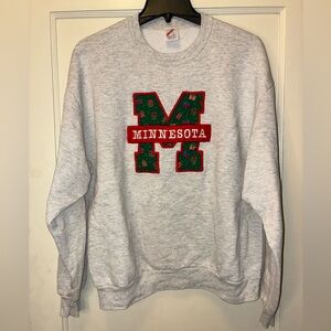 Vintage Jerzees Gray L Minnesota Grandma Quilted Crewneck Sweatshirt Spellout